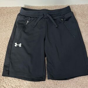 Youth Large Under Armor polyester shorts with zipper pockets